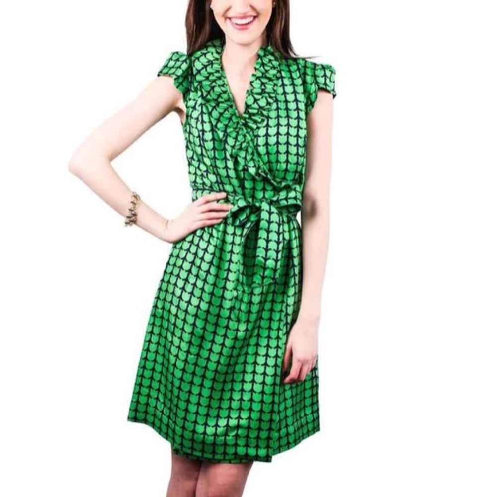 Scotland Dress in Tulip
Print by Elizabeth
McKay